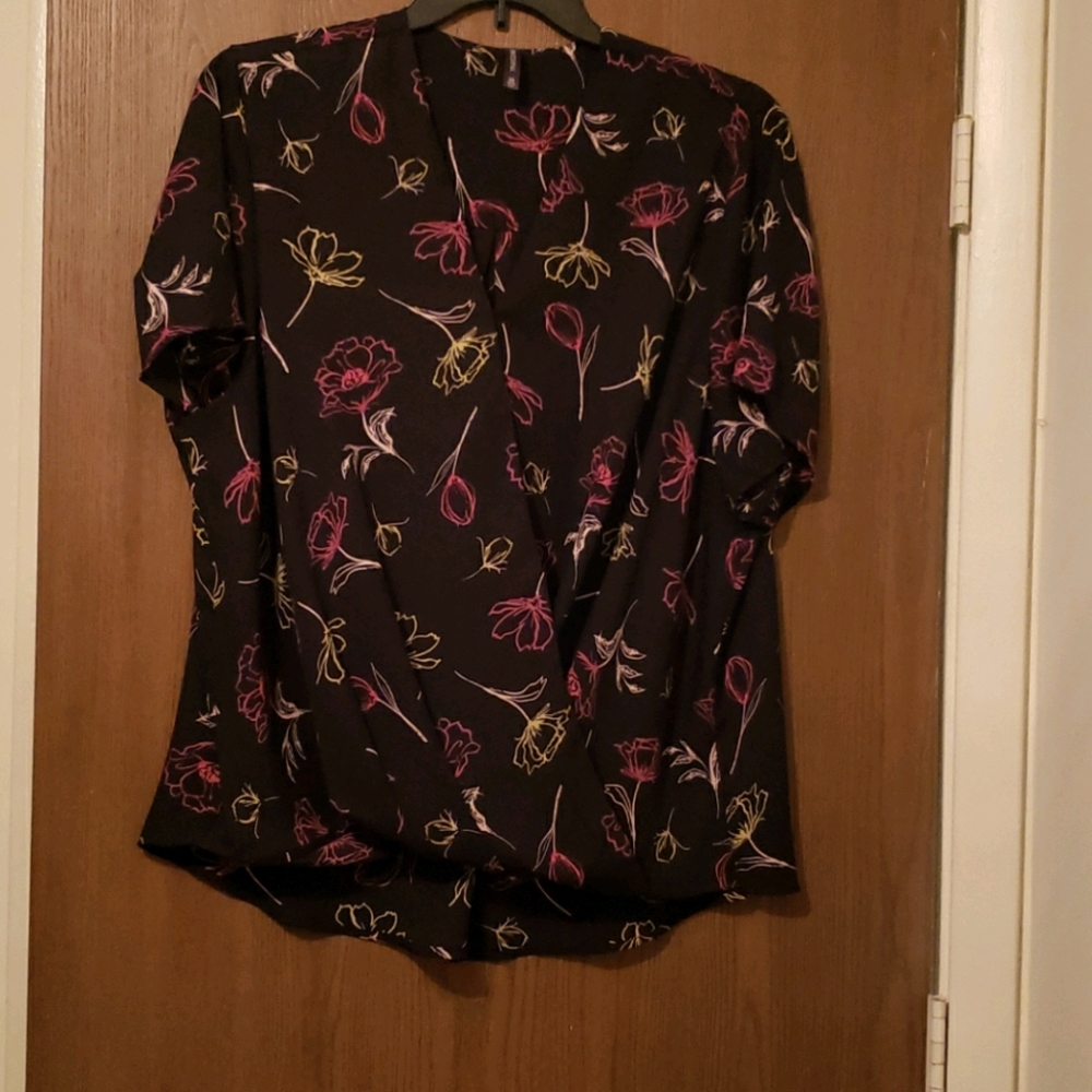 Massini Wrap Top